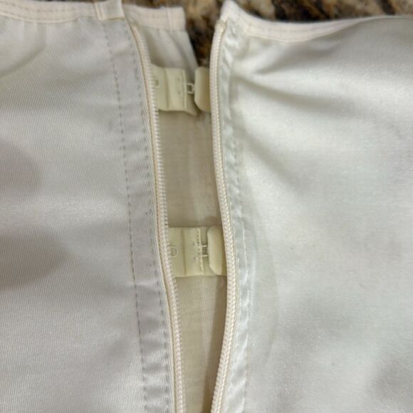 Bodysuit Shapewear Open Bust In Cream Color Size L - Picture 4 of 5